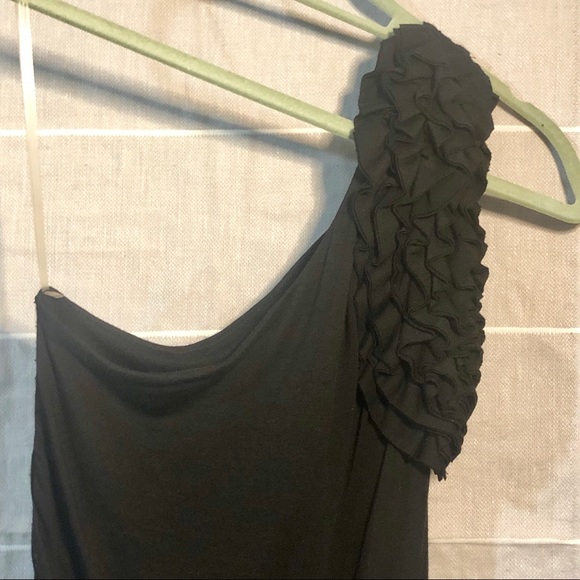 Shirred Body-Con Dress - Picture 3 of 6